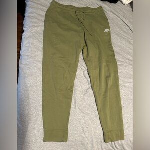 Nike sportswear essential fleece pants